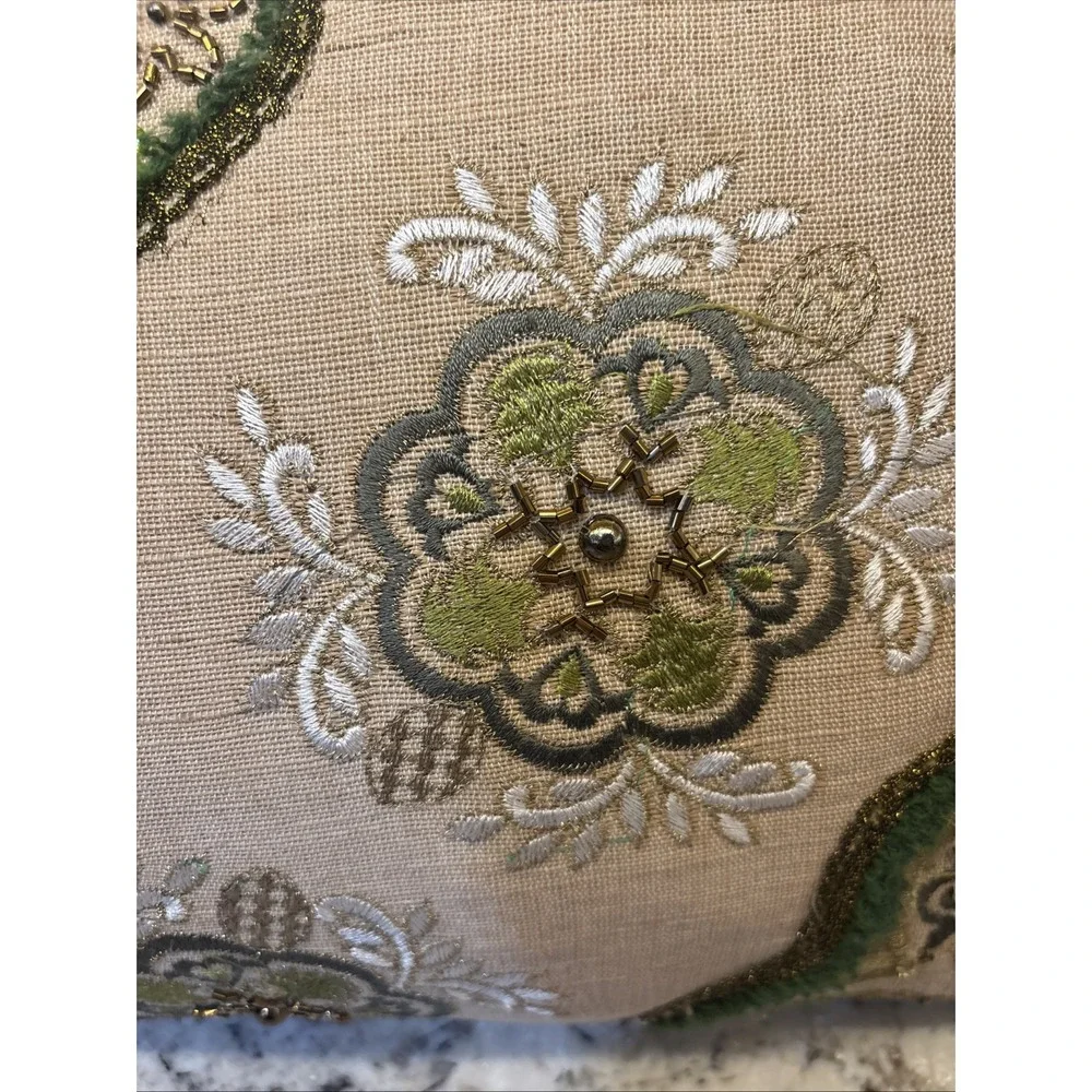 Pier 1 Imports Beaded Embroidered Ornaments Snowflakes Throw Pillow Christmas‎